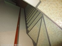 Medium_ロビー、階段 (2)